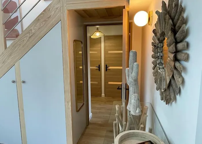 Au Bal Des Hirondelles *