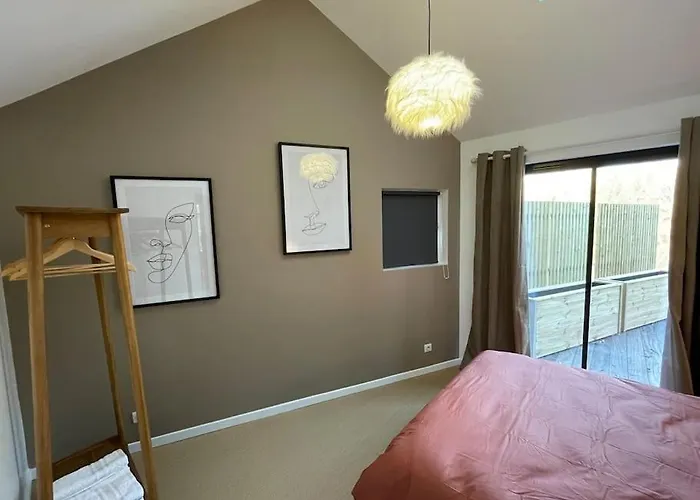 Au Bal Des Hirondelles Holiday home *