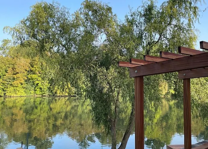 Holiday home Au Bal Des Hirondelles Ande